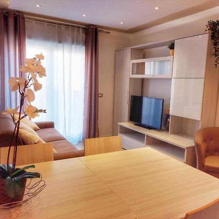 Апартаменты La Ginestra C&B House Кастель-ди-Сангро Экстерьер фото